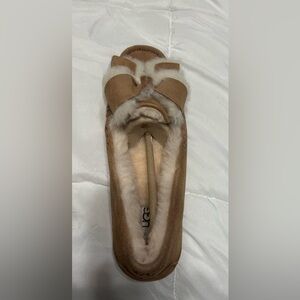 No longer available from Ugg site,  Ainsley Heritage Bow women’s size 9